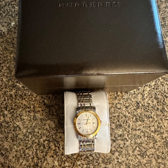 Burberry Watch - Picture 3 of 4